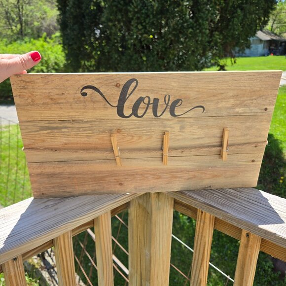 Love Board with Clips - Picture 1 of 8